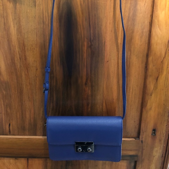 NWT beautiful blue small purse - Picture 2 of 4